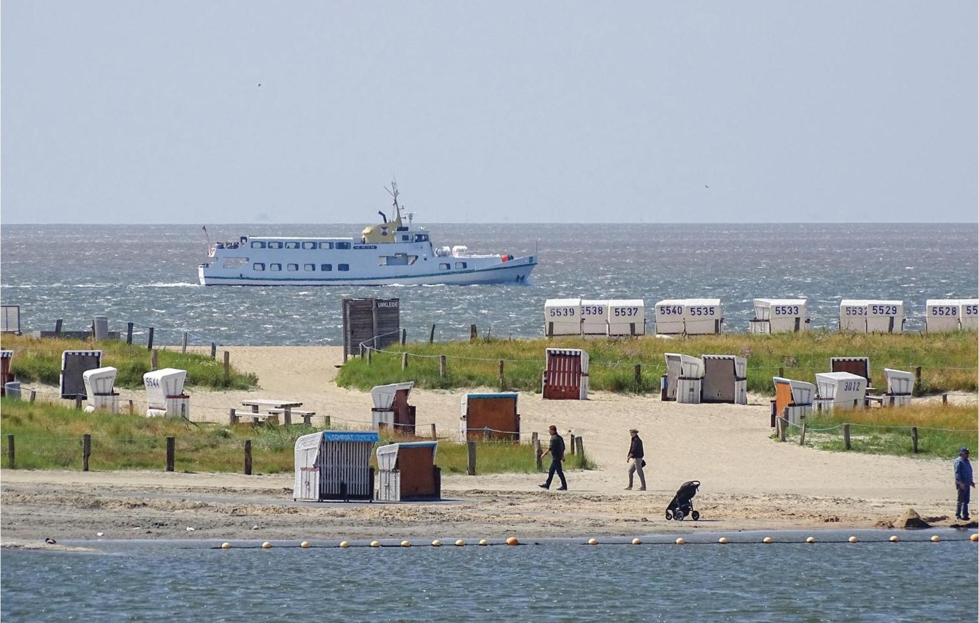 Strandlaeufer Warwerort Kültér fotó
